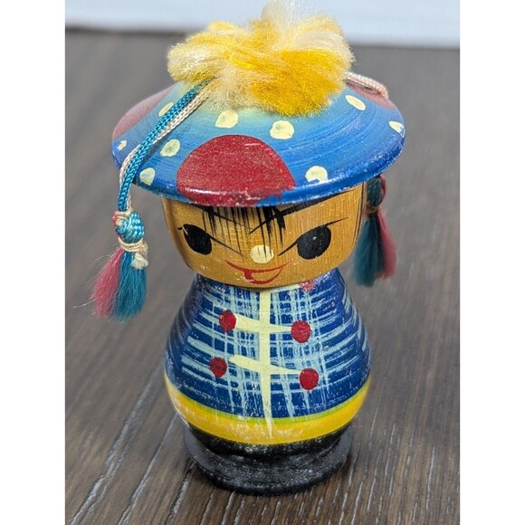 VTG Japanese Kokeshi Bobble Head Wooden Dolls Figures Red Blue 3 Inches Set Of 2 - Picture 2 of 10